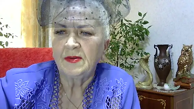 Snapshot of Emma52610 chatting on March 6, 2025, 6:08 am Emma52610 online show from March 6, 2025, 6:08 am