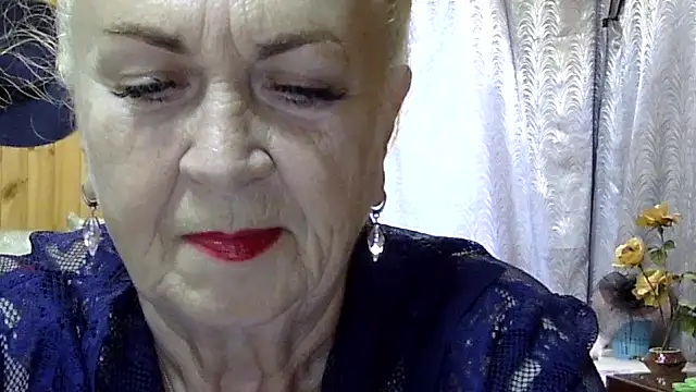 Snapshot of Emma52610 chatting on September 30, 2025, 11:26 am Emma52610 online show from September 30, 2025, 11:26 am