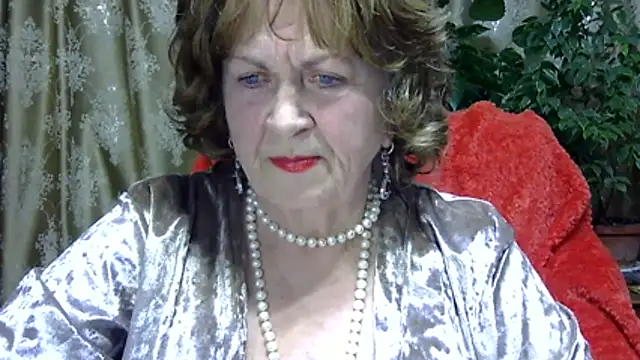 Snapshot of Emma52610 chatting on March 6, 2026, 6:37 pm Emma52610 online show from March 6, 2026, 6:37 pm