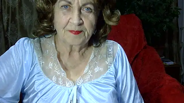 Snapshot of Emma52610 chatting on March 15, 2026, 5:30 pm Emma52610 online show from March 15, 2026, 5:30 pm