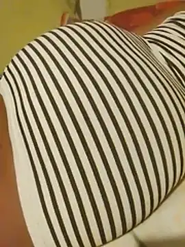 Snapshot of sbusiso1 chatting on October 13, 2025, 5:46 pm sbusiso1 online show from October 13, 2025, 5:46 pm