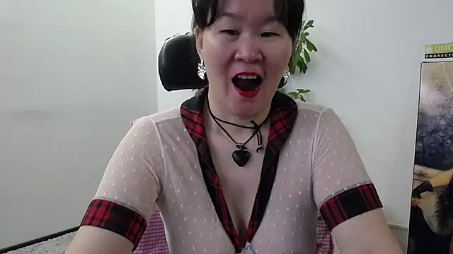 Akira xx online show from October 30, 2025, 2:02 am