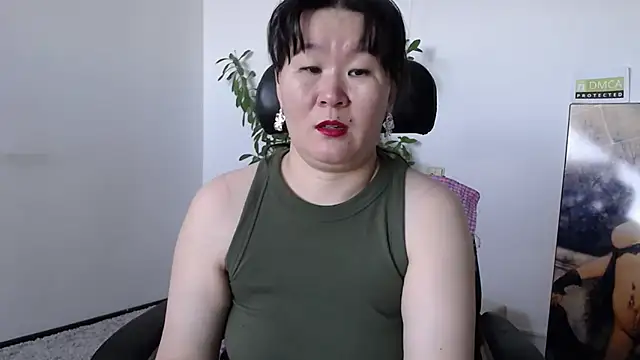 Akira xx online show from November 17, 2025, 2:39 am