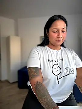 Snapshot of DannaaMeliza chatting on September 27, 2025, 9:03 am DannaaMeliza online show from September 27, 2025, 9:03 am