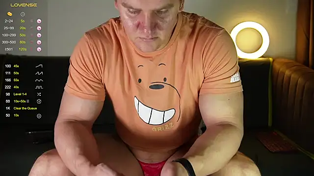 SteeveMuscle online show from December 11, 2024, 2:52 am