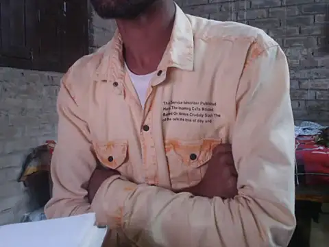 ThethunderPo online show from November 14, 2025, 2:21 am