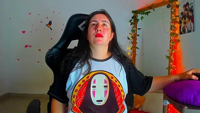 Snapshot of Susan_Foxx chatting on October 30, 2025, 7:25 pm Susan Foxx online show from October 30, 2025, 7:25 pm