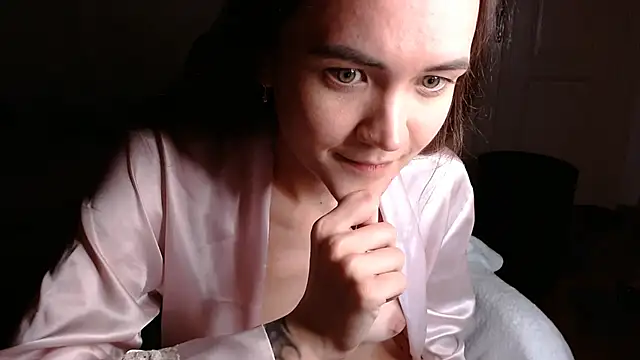 Snapshot of EvelynGG chatting on January 4, 2025, 7:13 am EvelynGG online show from January 4, 2025, 7:13 am