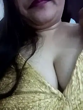 naughtymadam online show from February 25, 2026, 6:17 pm