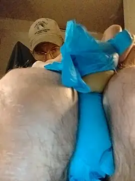 ROBERT0516 online show from October 27, 2025, 6:50 am