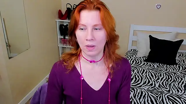 FoxySophia online show from April 30, 2026, 12:22 pm