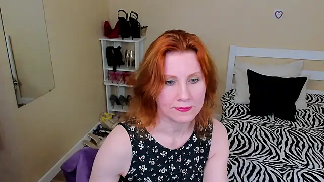 FoxySophia online show from May 5, 2026, 6:16 pm