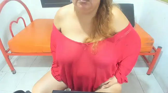 beckyummys online show from February 19, 2025, 3:16 pm