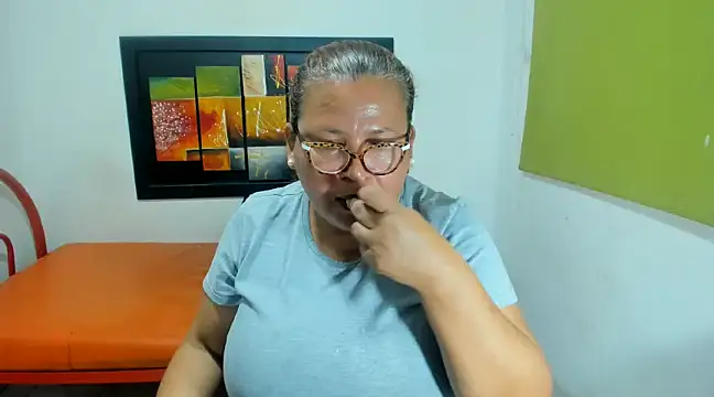beckyummys online show from February 28, 2025, 1:25 pm