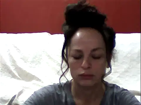 Snapshot of LindaStarS chatting on January 14, 2025, 5:51 am LindaStarS online show from January 14, 2025, 5:51 am