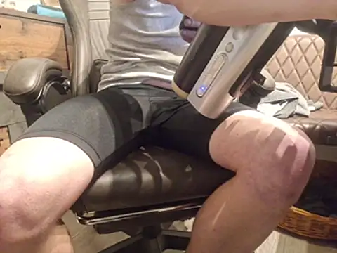 ShyGuyWannaTry online show from February 7, 2026, 1:26 pm