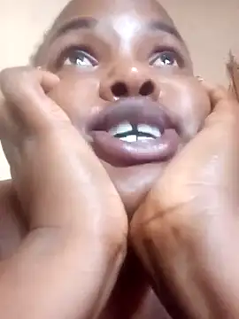 sexybigboobz online show from February 6, 2025, 1:10 pm