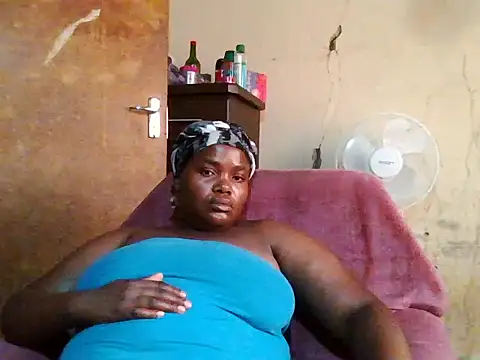 sexybigboobz online show from February 11, 2026, 7:46 am