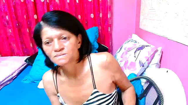 SLUTTYROXY online show from January 7, 2025, 5:20 pm