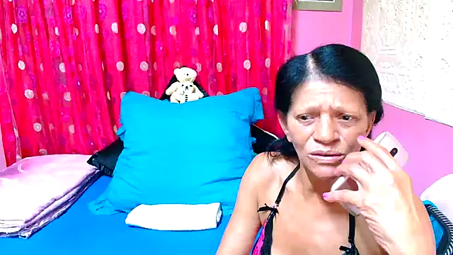 SLUTTYROXY online show from January 8, 2025, 4:33 pm