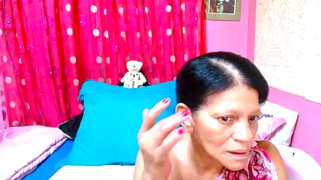 SLUTTYROXY online show from January 14, 2025, 5:34 pm