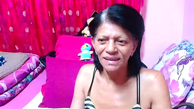 SLUTTYROXY online show from October 10, 2025, 4:06 pm