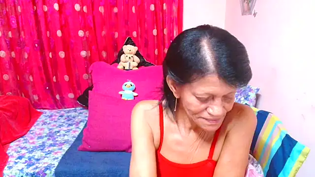 SLUTTYROXY online show from April 29, 2026, 6:03 pm
