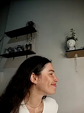 loveuu-bae online show from December 4, 2024, 11:46 pm