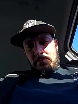 UncutHammer69 online show from January 16, 2025, 11:37 pm