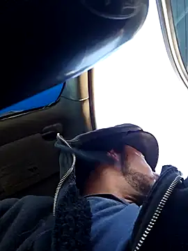 UncutHammer69 online show from February 4, 2025, 4:18 pm