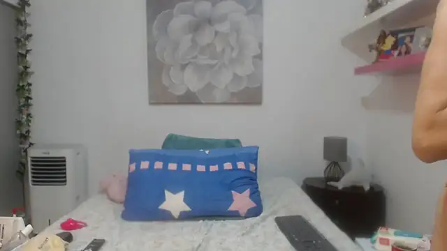 CindyCrawford online show from February 25, 2026, 3:16 am