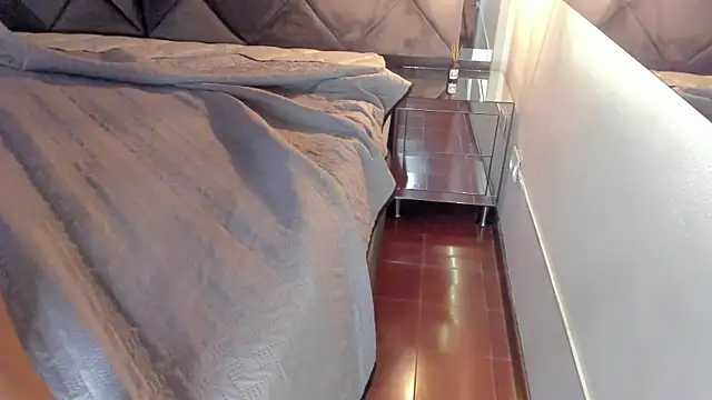 moonsweet1 online show from October 29, 2025, 11:12 am