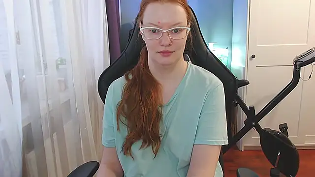 Lady Inari online show from November 3, 2025, 6:36 am