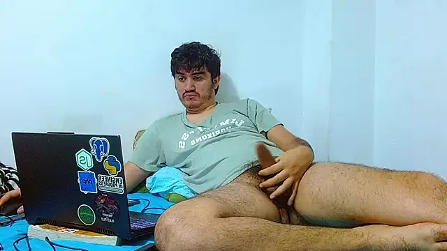 biglatin80 online show from March 1, 2026, 12:07 pm