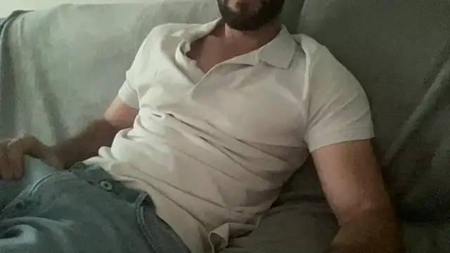 Pmendes19998 online show from October 3, 2025, 5:54 pm