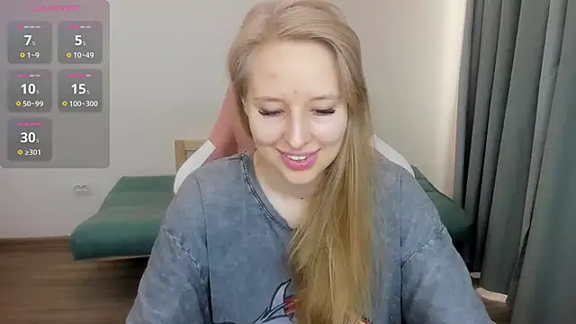 Snapshot of Jessy_Ginger chatting on March 9, 2025, 12:20 pm Jessy Ginger online show from March 9, 2025, 12:20 pm