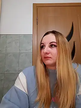 Claraxd8 online show from February 12, 2025, 7:02 pm