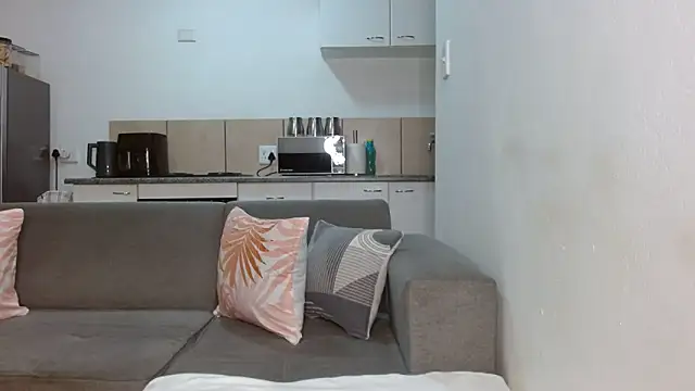 SoftRosee online show from February 20, 2026, 8:20 pm