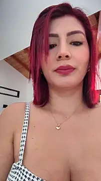 LINDA PATTY94 online show from May 7, 2026, 3:39 pm