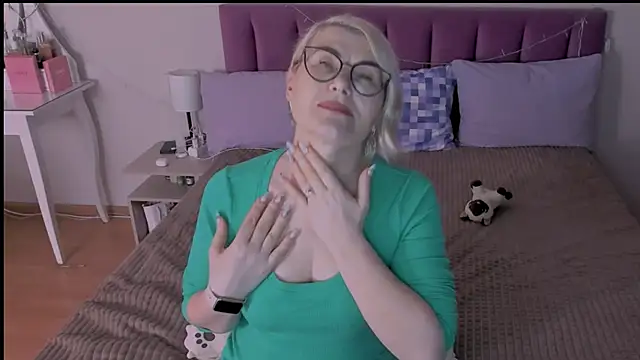 sabrinamacmarren online show from January 20, 2025, 3:28 pm