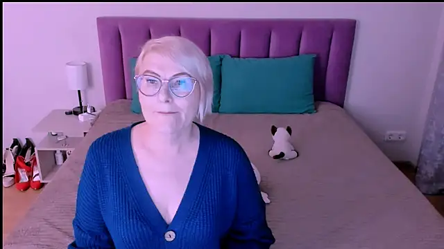 Snapshot of sabrinamacmarren chatting on September 20, 2025, 5:47 pm sabrinamacmarren online show from September 20, 2025, 5:47 pm