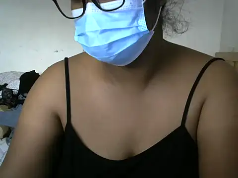 Artinah22 online show from September 22, 2025, 2:19 pm