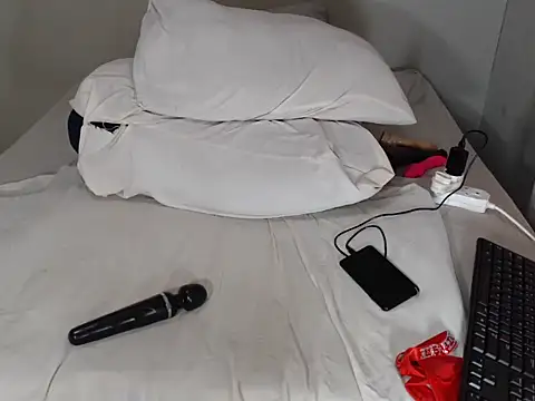 Snapshot of xxfantasy122 chatting on December 6, 2024, 9:54 am xxfantasy122 online show from December 6, 2024, 9:54 am