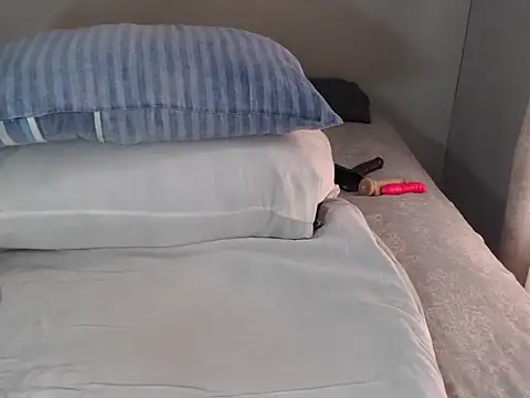 Snapshot of xxfantasy122 chatting on December 20, 2024, 9:43 am xxfantasy122 online show from December 20, 2024, 9:43 am