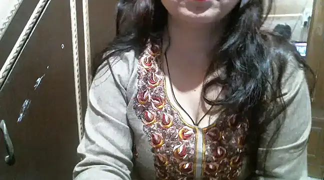 UrsMansi online show from March 5, 2025, 11:49 pm