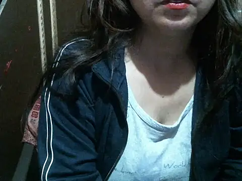 Snapshot of UrsMansi chatting on February 13, 2026, 8:49 pm UrsMansi online show from February 13, 2026, 8:49 pm