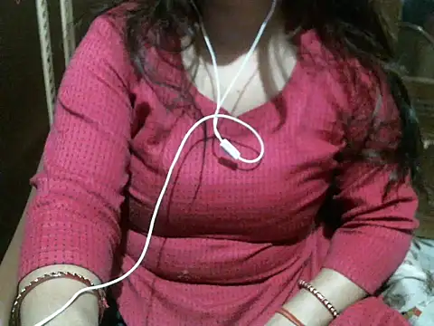 Snapshot of UrsMansi chatting on March 3, 2026, 7:47 am UrsMansi online show from March 3, 2026, 7:47 am