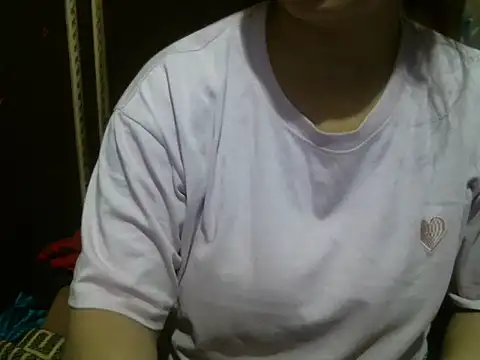 Snapshot of UrsMansi chatting on March 23, 2026, 3:32 am UrsMansi online show from March 23, 2026, 3:32 am