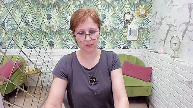 Paris Cherry online show from March 19, 2025, 2:16 am