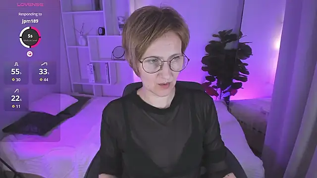 Snapshot of Paris_Cherry chatting on March 29, 2026, 6:19 pm Paris Cherry online show from March 29, 2026, 6:19 pm